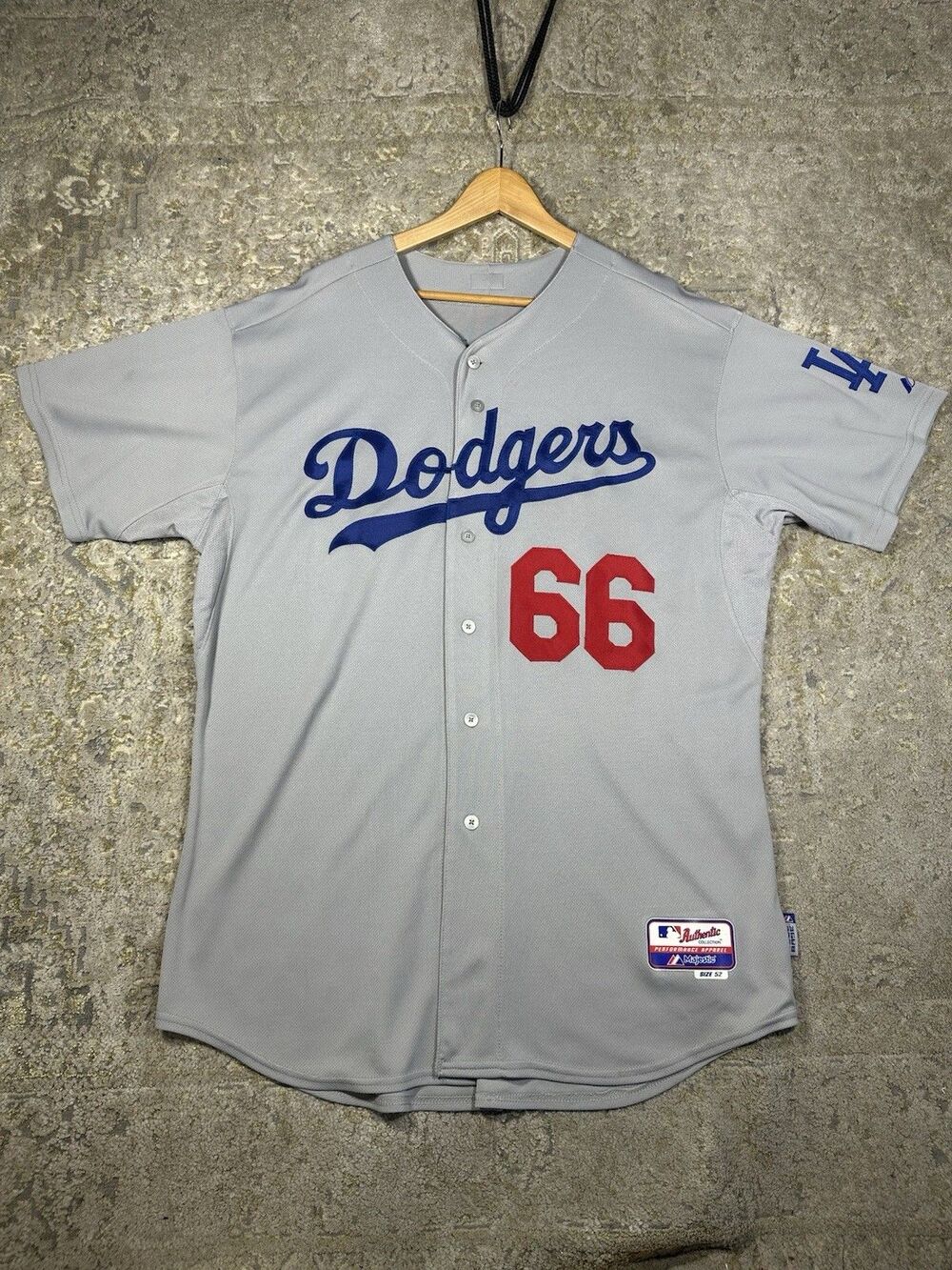 Majestic Authentic Los Angeles Dodgers Yasiel Puig 66 Road Gray Jersey Size 52